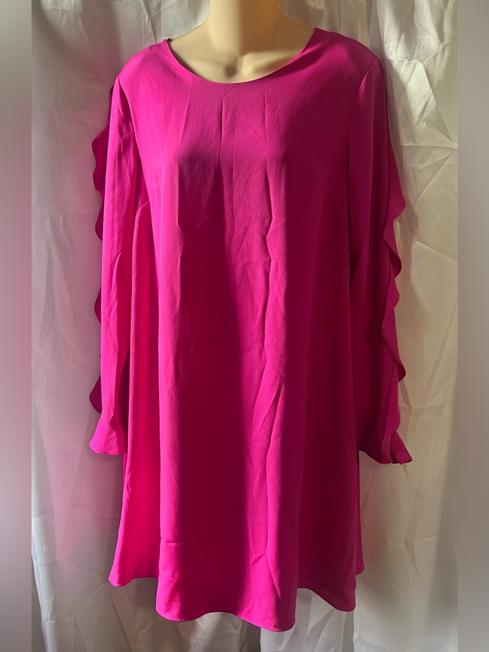 New! CeCe Ivy Ruffle Sleeve Shift Dress